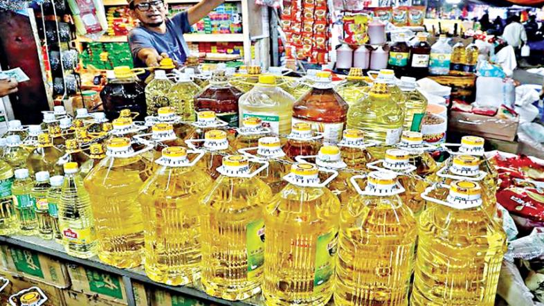 সয়াবিন তেল ফাইল ছবি