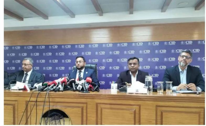 সিআইডির প্রধান ও অতিরিক্ত আইজিপি মোসলেহ্ উদ্দিন আহমেদের সংবাদ সম্মেলন