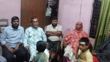কালিয়াকৈরে গভীর রাতে বসতঘরে আগুন দেওয়ার চেষ্টা, অল্পের জন্য প্রাণে রক্ষা দাদী-নাতনির