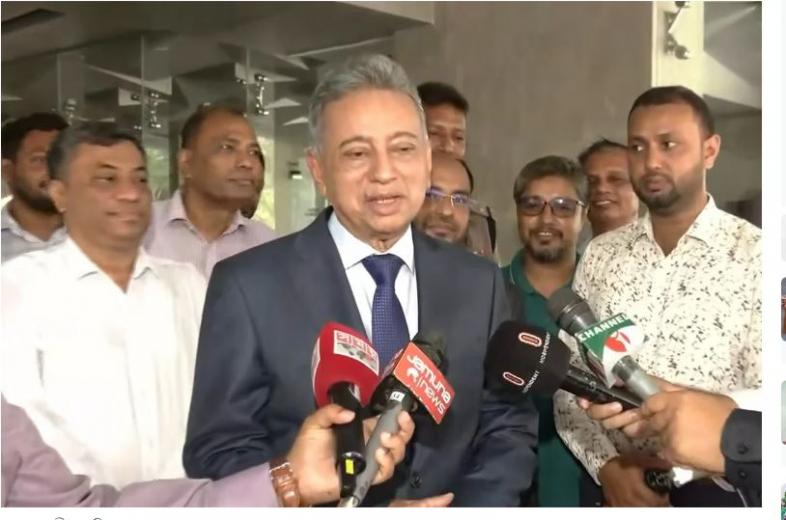 অর্থমন্ত্রী আমির খসরু