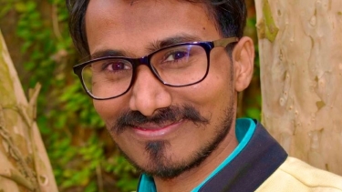 আজ তরুণ সৃজনশীল চিত্রশিল্পী আহসান হাবিব রতন -এর শুভ জন্মদিন